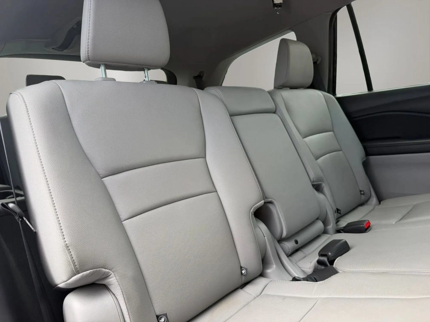 Used 2017 Honda Pilot Touring image 18