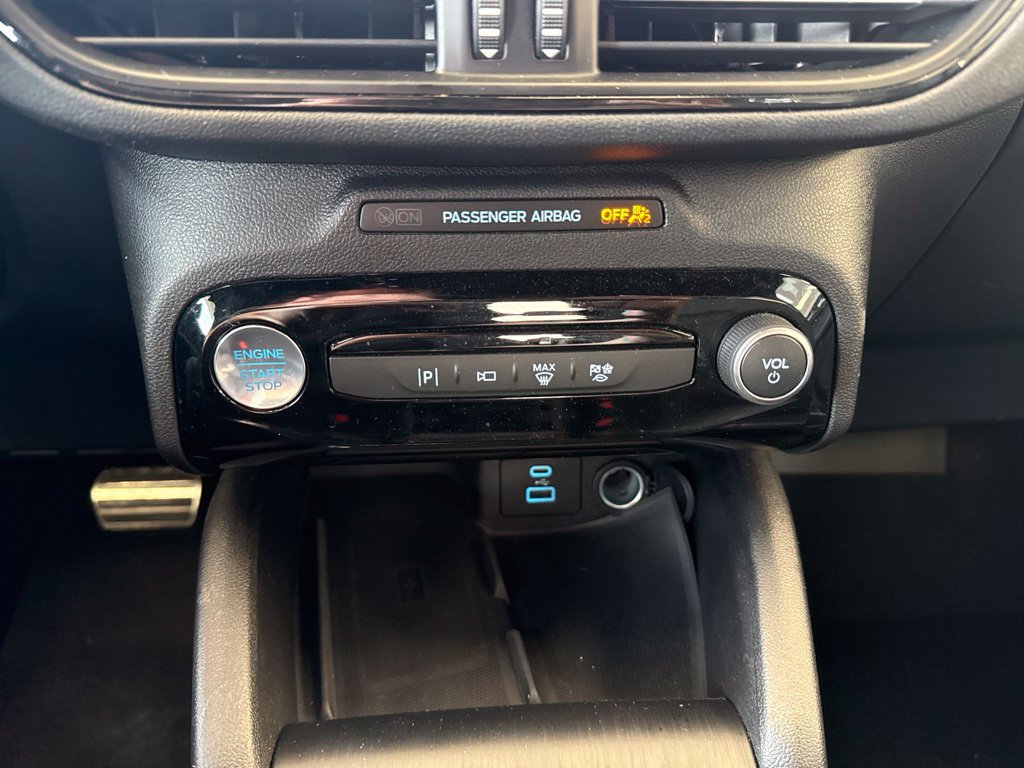 Used 2023 Ford Escape ST-Line Elite w/ Premium Technology Package AWD/4WD image 25