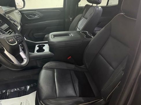 Used 2023 GMC Yukon SLT w/ SLT Luxury Package AWD/4WD image 10