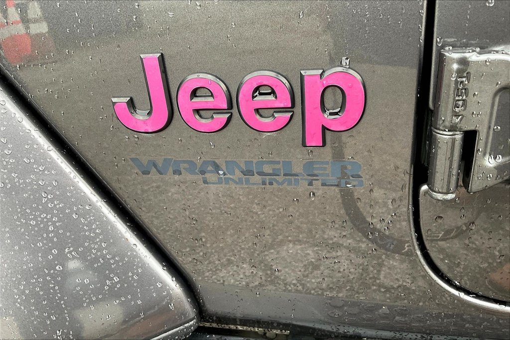 Used 2021 Jeep Wrangler Unlimited Sahara AWD/4WD image 23