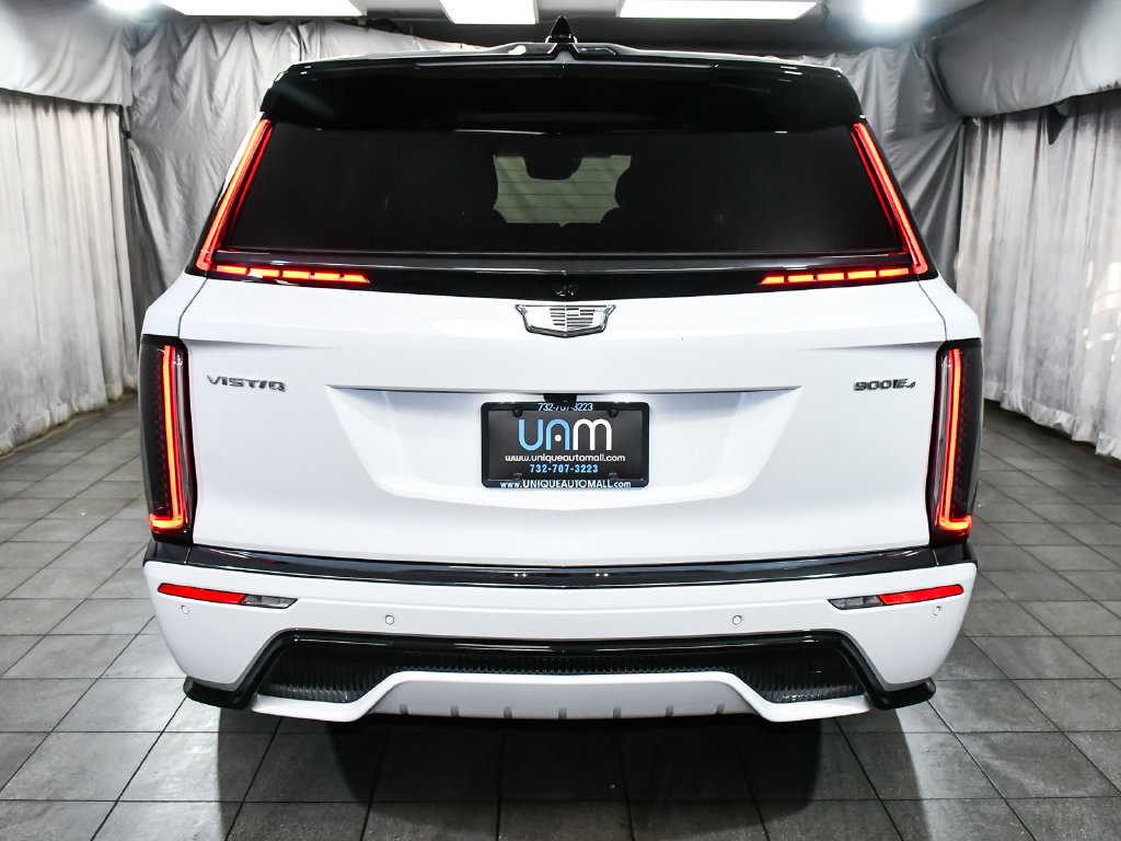 Used 2026 Cadillac Vistiq Platinum w/ LPO, Floor Liner Package AWD/4WD image 5