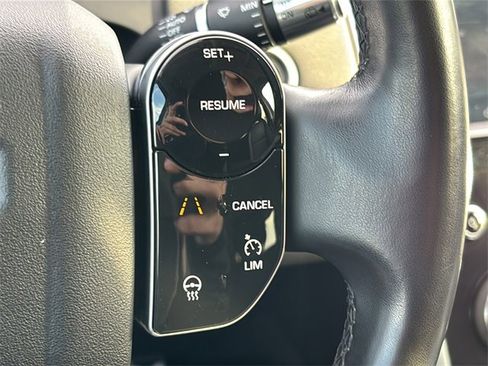 Used 2020 Land Rover Discovery Sport image 27