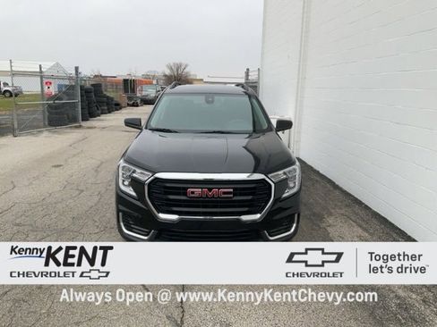 Certified 2022 GMC Terrain SLE w/ Driver Convenience Package image 5