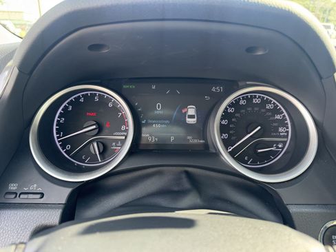 Used 2022 Toyota Camry XLE FWD image 20