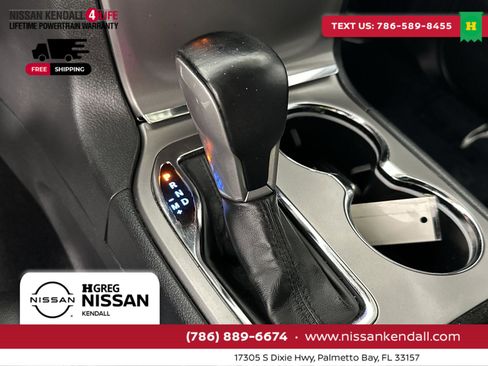 Used 2020 Jeep Grand Cherokee Laredo w/ Laredo X Package image 24