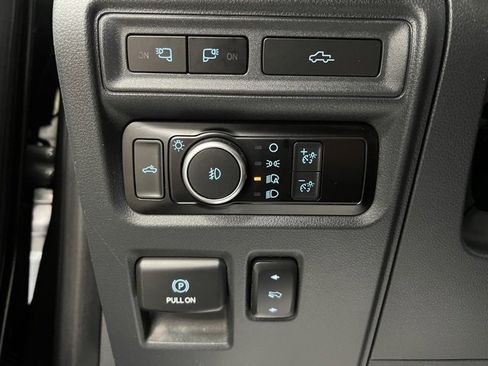 Used 2022 Ford F150 Lariat image 30