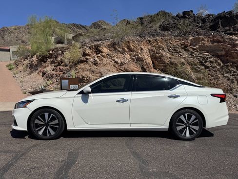 Used 2019 Nissan Altima 2.5 SV image 8