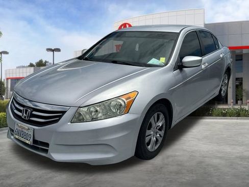 Used 2011 Honda Accord SE image 2