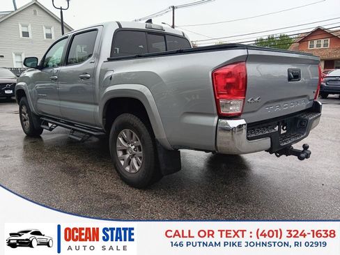 Used 2016 Toyota Tacoma SR image 3