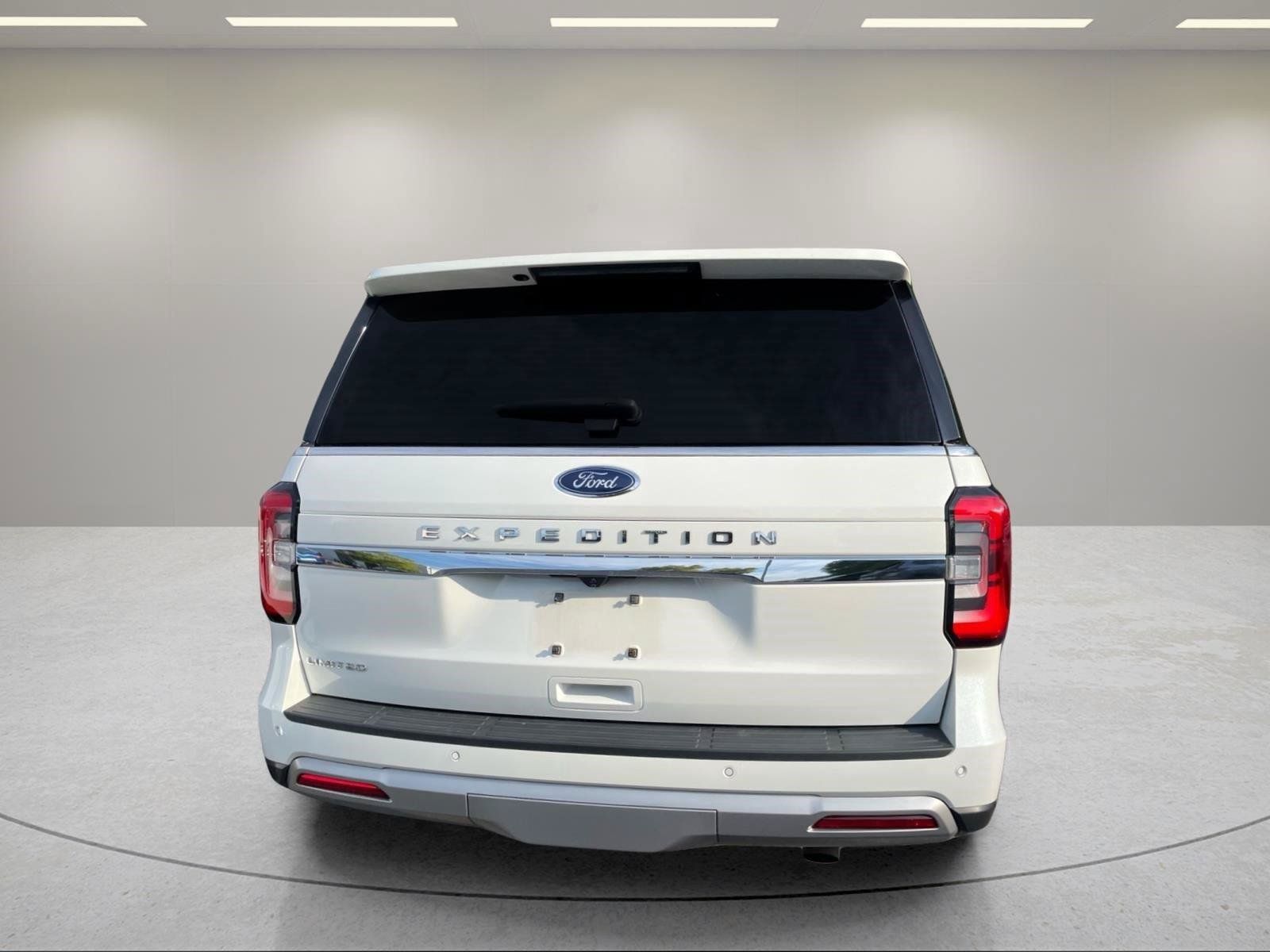 Used 2024 Ford Expedition Limited RWD image 13