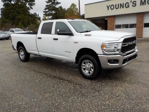 Used 2022 RAM 2500 Tradesman w/ Chrome Appearance Group image 8