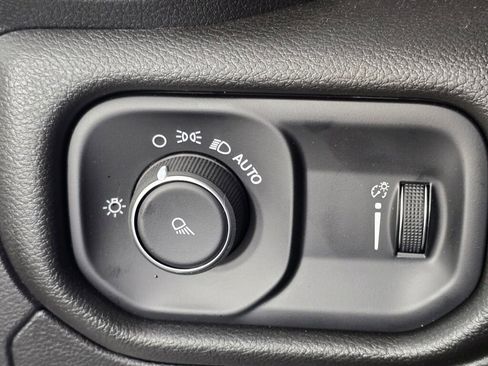 New 2025 RAM 1500 Tradesman image 24