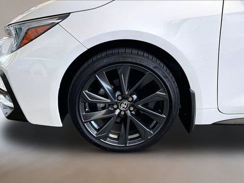Used 2025 Toyota Corolla SE FWD image 28