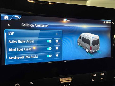 Used 2025 Mercedes-Benz Sprinter 2500 image 31