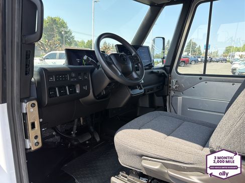 Used 2023 Chevrolet Brightdrop 600 w/ Active Safety Package 2 AWD/4WD image 8