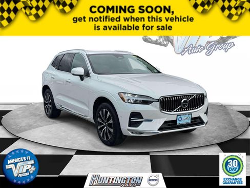 Certified 2023 Volvo XC60 B5 Plus w/ Climate Package AWD/4WD image 1