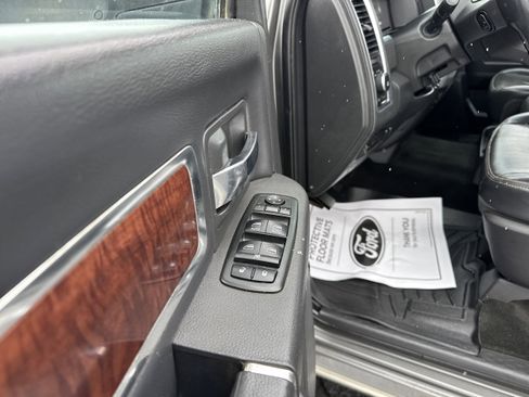 Used 2011 RAM 2500 Laramie w/ Cold Weather Group AWD/4WD image 11