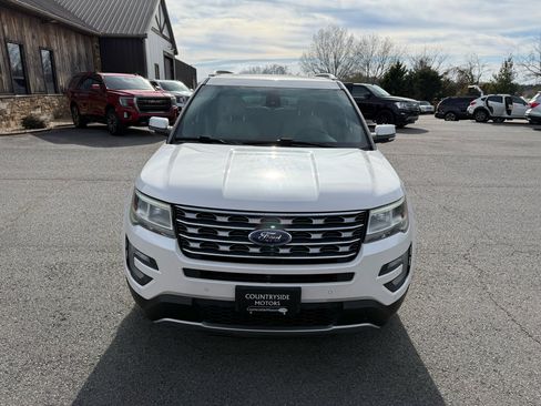 Used 2017 Ford Explorer Limited w/ Equipment Group 301A image 10