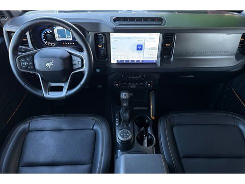 Used 2024 Ford Bronco Badlands image 15