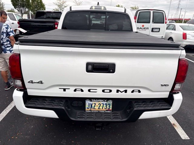 Used 2022 Toyota Tacoma SR AWD/4WD image 4