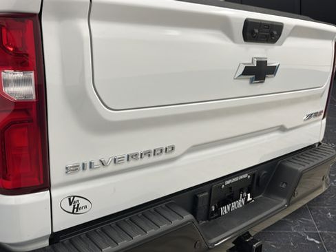 Used 2024 Chevrolet Silverado 1500 ZR2 w/ Technology Package AWD/4WD image 44