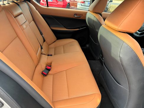 Used 2023 Lexus IS 300 w/ Comfort Package image 28