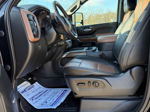Used 2021 Chevrolet Silverado 3500 High Country image 7