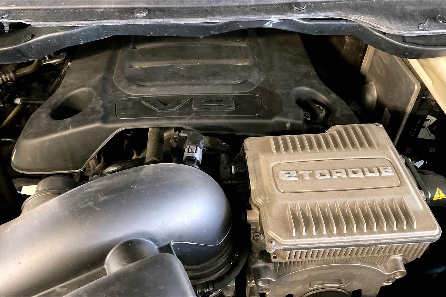 Used 2022 Jeep Wagoneer Series III w/ Rear Seat Video Group 1 AWD/4WD image 28