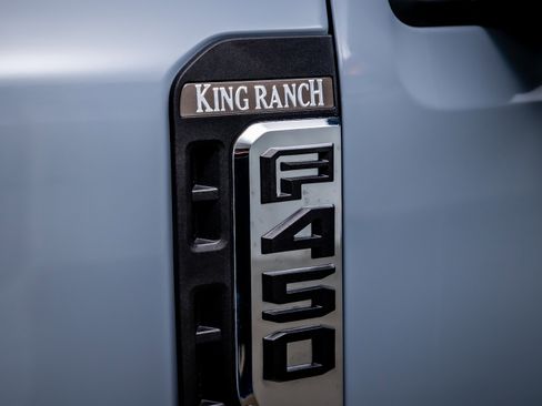 Used 2025 Ford F450 King Ranch w/ Chrome Package image 18