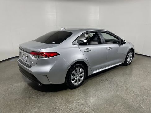 Certified 2026 Toyota Corolla LE w/ Carpet Mat Package (TMS) FWD image 3