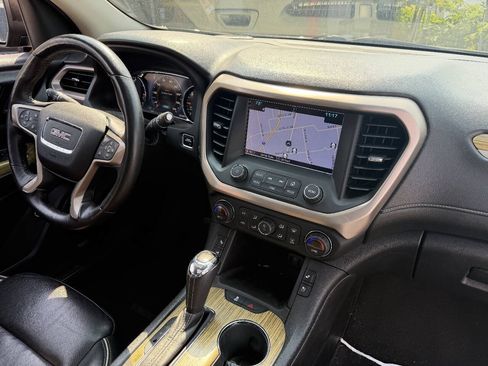 Used 2017 GMC Acadia Denali AWD/4WD image 11