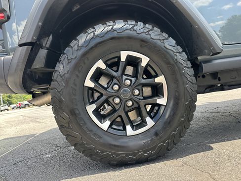 Used 2025 Jeep Wrangler Unlimited Rubicon 4xe w/ Safety Group AWD/4WD image 18