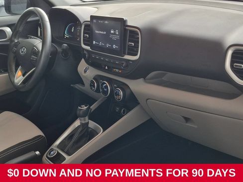 Used 2025 Hyundai Venue SEL FWD image 32