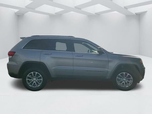 Used 2021 Jeep Grand Cherokee Laredo X image 4