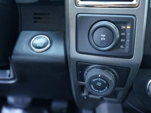 Used 2017 Ford F150 Raptor w/ Equipment Group 802A Luxury image 30