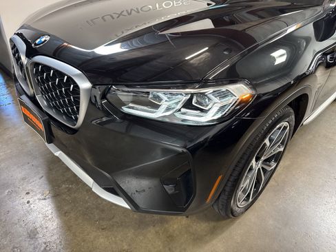 Used 2023 BMW X4 xDrive30i w/ Convenience Package AWD/4WD image 4