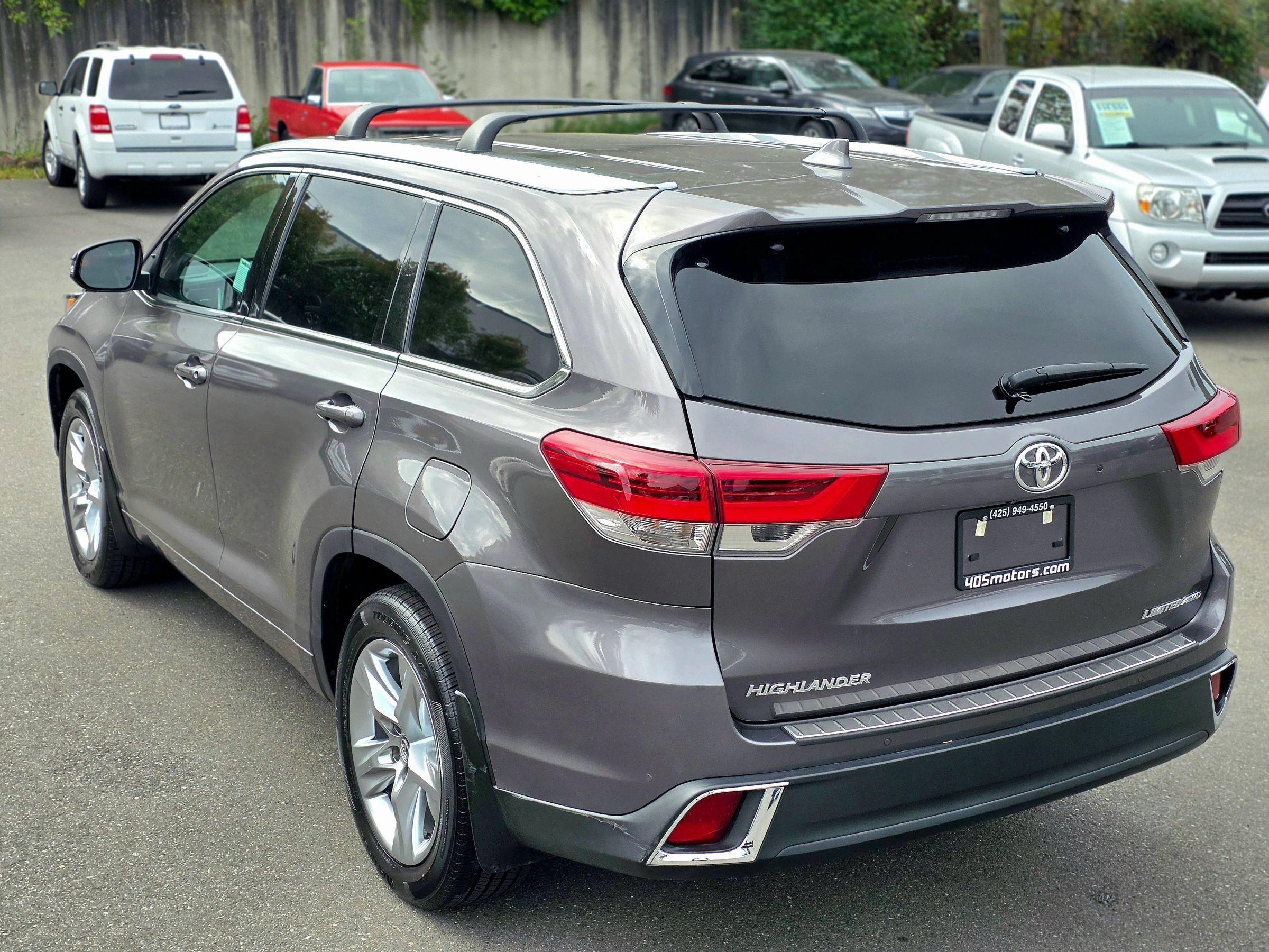 Used 2019 Toyota Highlander Limited AWD/4WD image 9