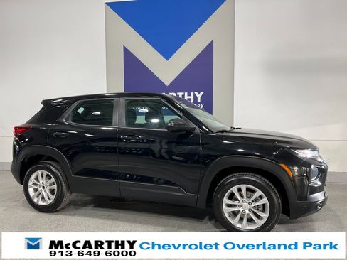 Used 2023 Chevrolet TrailBlazer LS image 3