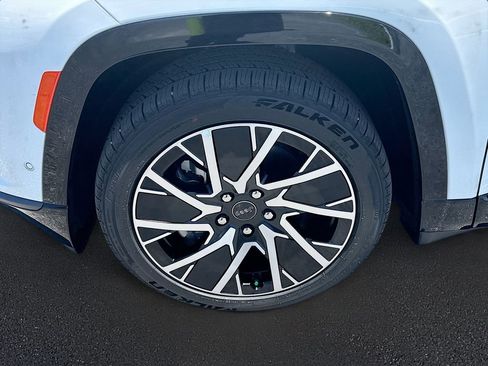 New 2025 Jeep Wagoneer S Limited image 35