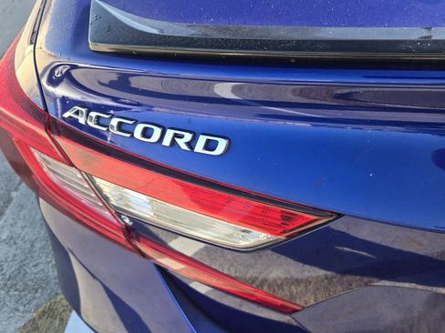 Used 2022 Honda Accord Sport image 11