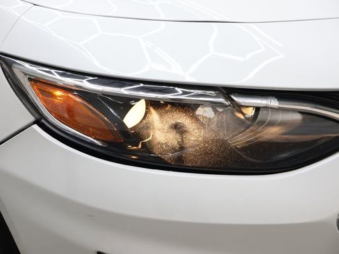 Used 2022 Chevrolet Malibu LT image 25