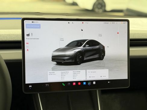 Used 2026 Tesla Model Y Long Range AWD/4WD image 11