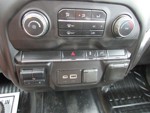 Used 2022 Chevrolet Silverado 2500 W/T w/ WT Convenience Package AWD/4WD image 41