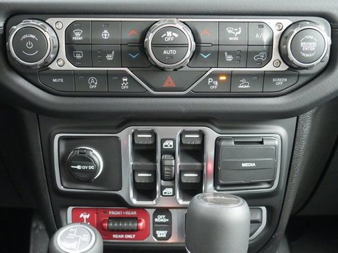 New 2026 Jeep Gladiator Rubicon image 22