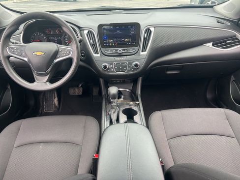 Used 2024 Chevrolet Malibu LT image 22