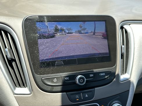 Used 2023 Chevrolet Malibu LT FWD image 22