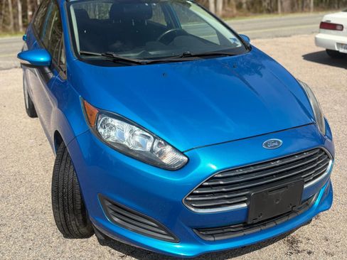 Used 2014 Ford Fiesta SE image 5