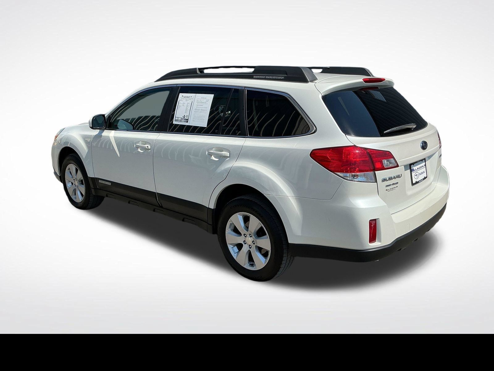 Used 2010 Subaru Outback 2.5i Premium AWD/4WD image 3