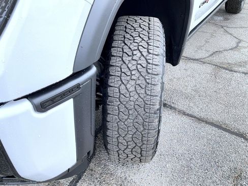 New 2026 GMC Sierra 2500 AT4 w/ AT4 Premium Plus Package image 24