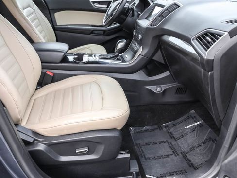Used 2018 Ford Edge SEL w/ Equipment Group 201A AWD/4WD image 37